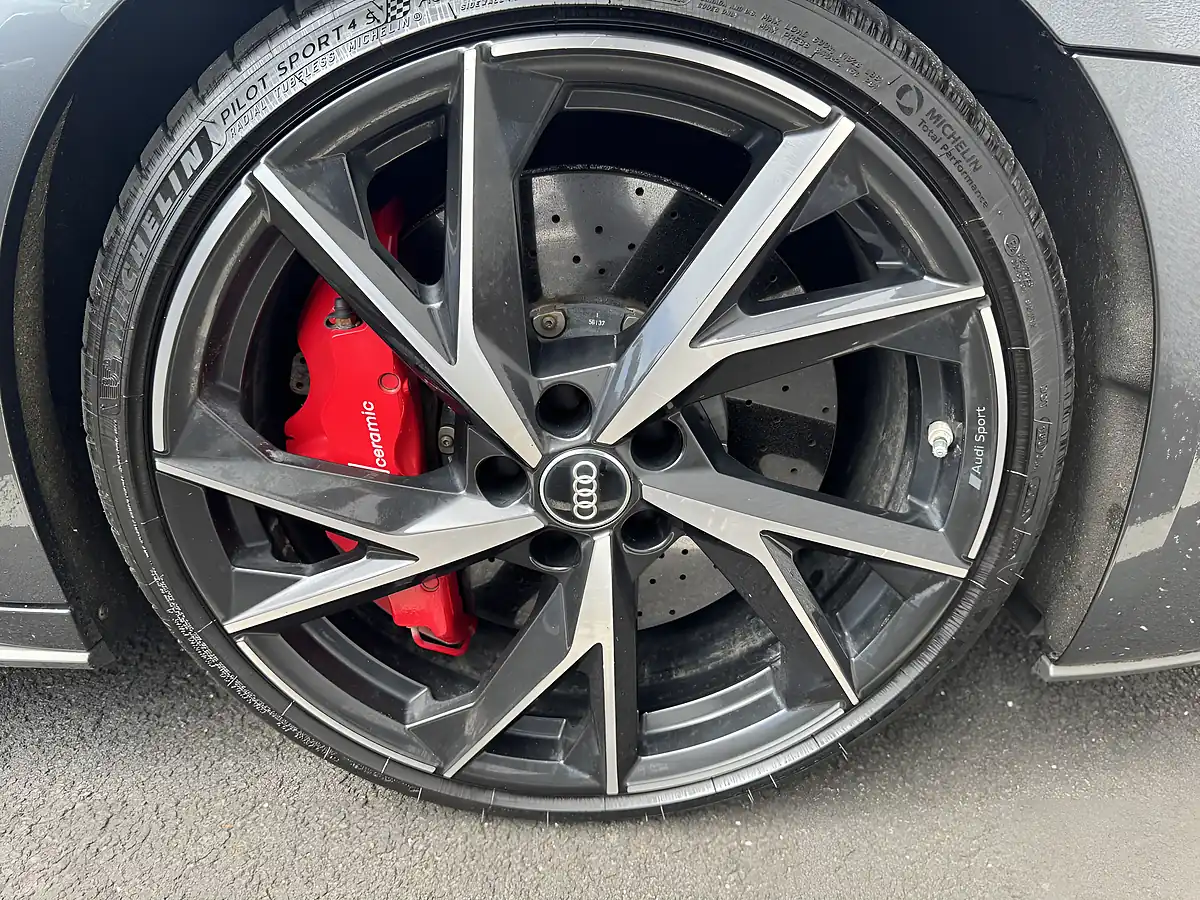 Used 2019 Audi R8 Performance Grey - Interior and Exterior details 6