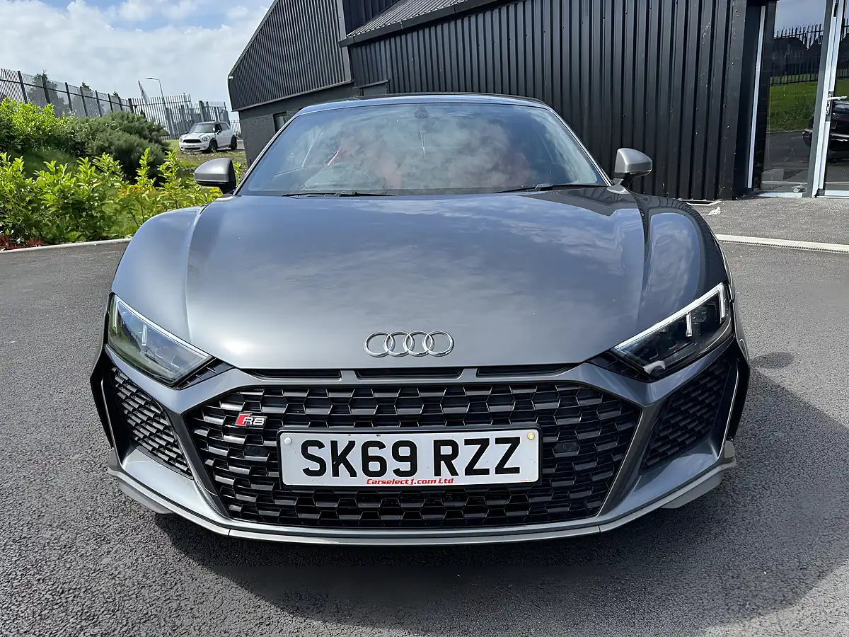 Used 2019 Audi R8 Performance Grey - Interior and Exterior details 9