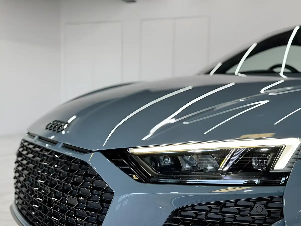 Used 2019 Audi R8 Performance Kemora Grey - Interior and Exterior details 12
