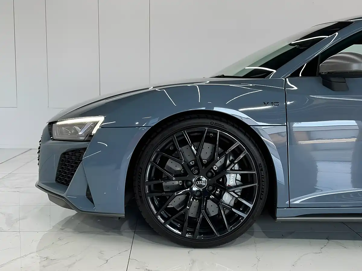 Used 2019 Audi R8 Performance Kemora Grey - Interior and Exterior details 13
