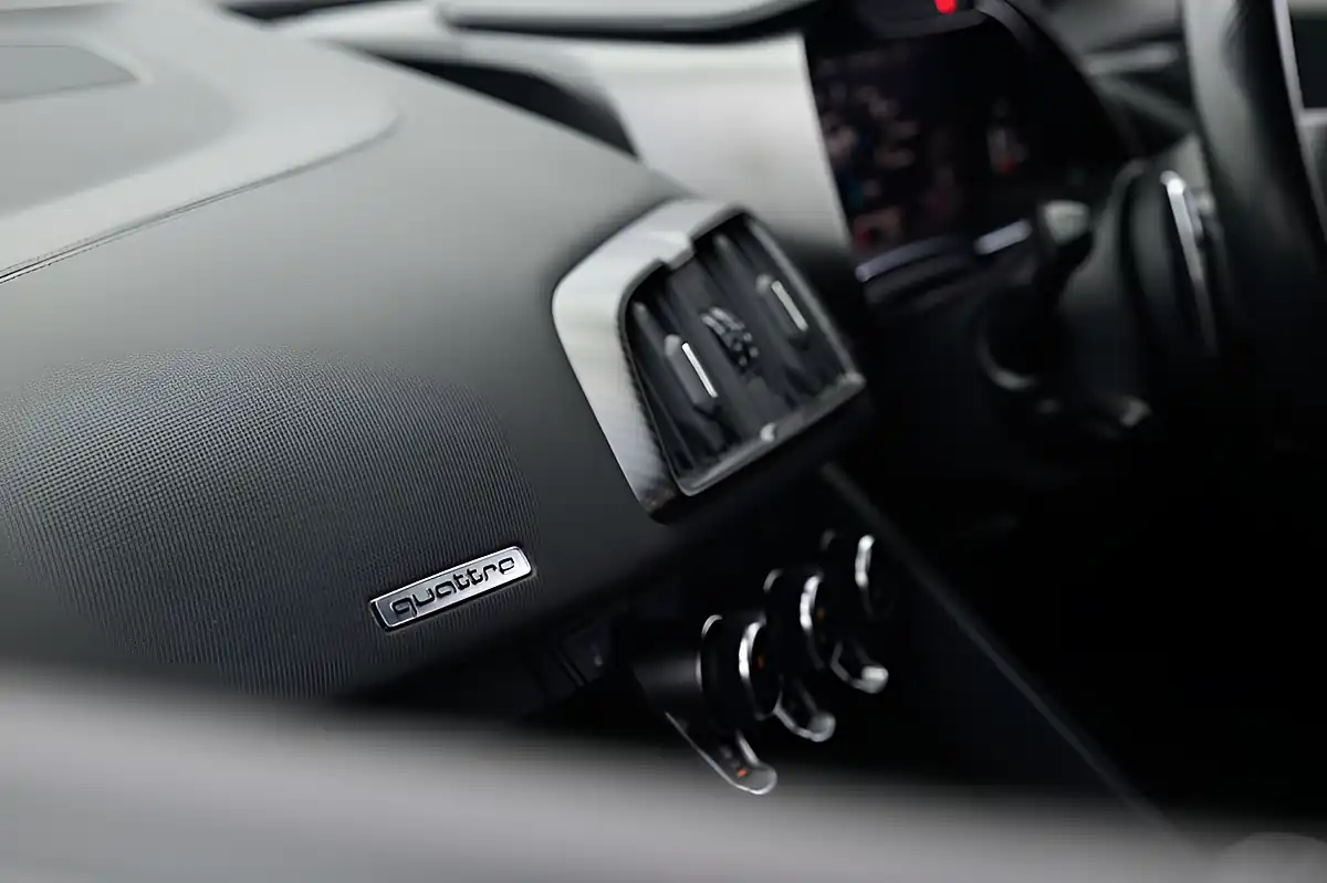 Used 2019 Audi R8 Plus Grey - Interior and Exterior details 15