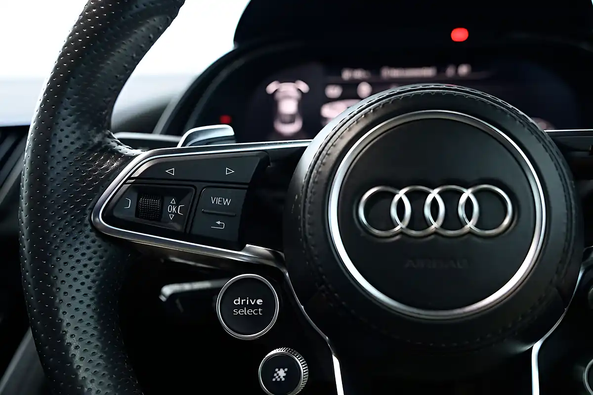 Used 2019 Audi R8 Plus Grey - Interior and Exterior details 17