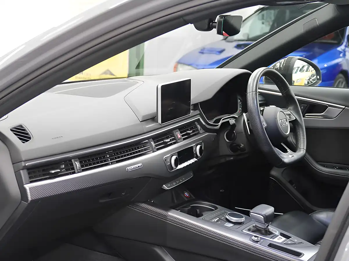 Used 2019 Audi RS4 Avant Avant Grey - Interior and Exterior details 13