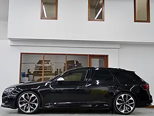 Used 2019 Audi RS4 Avant Black - Interior and Exterior details 8