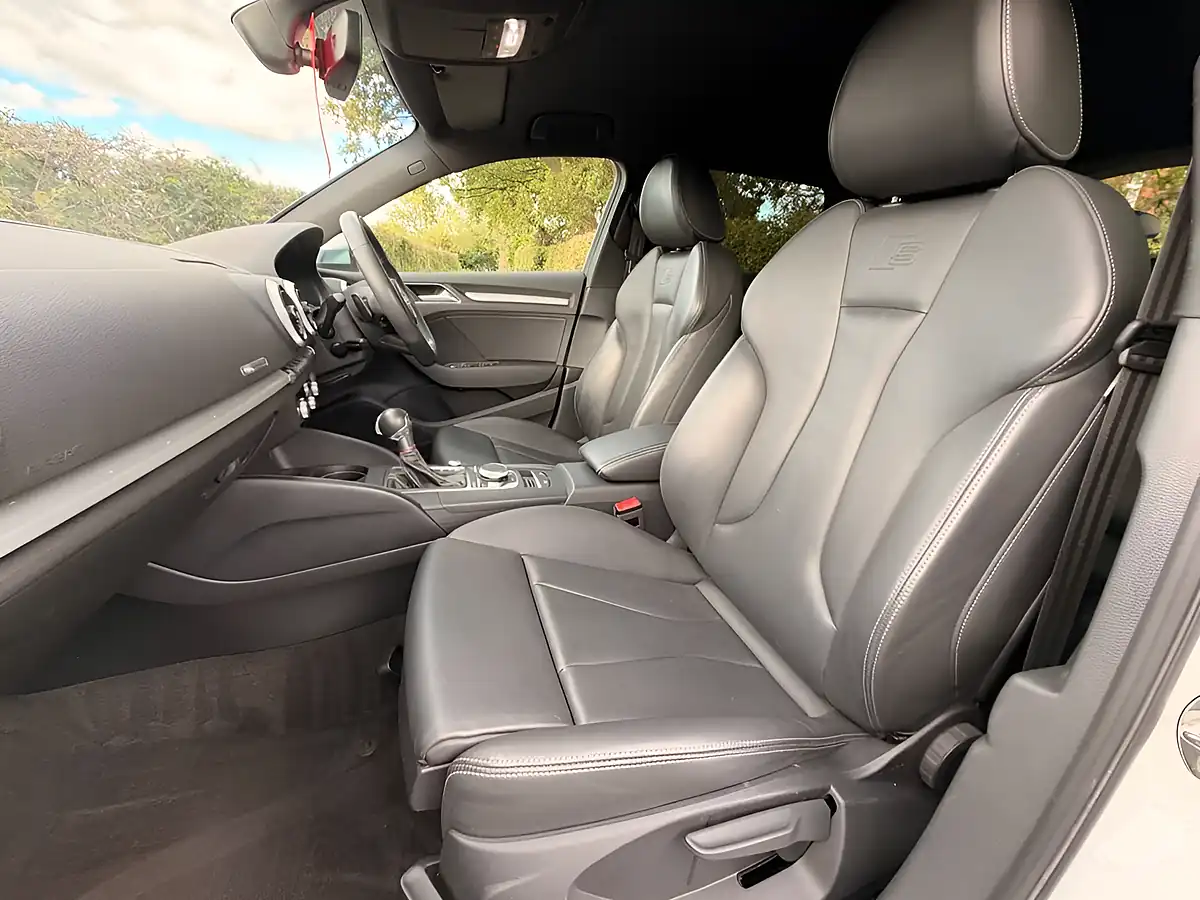 Used 2019 Audi S3 Sportback White - Interior and Exterior details 10