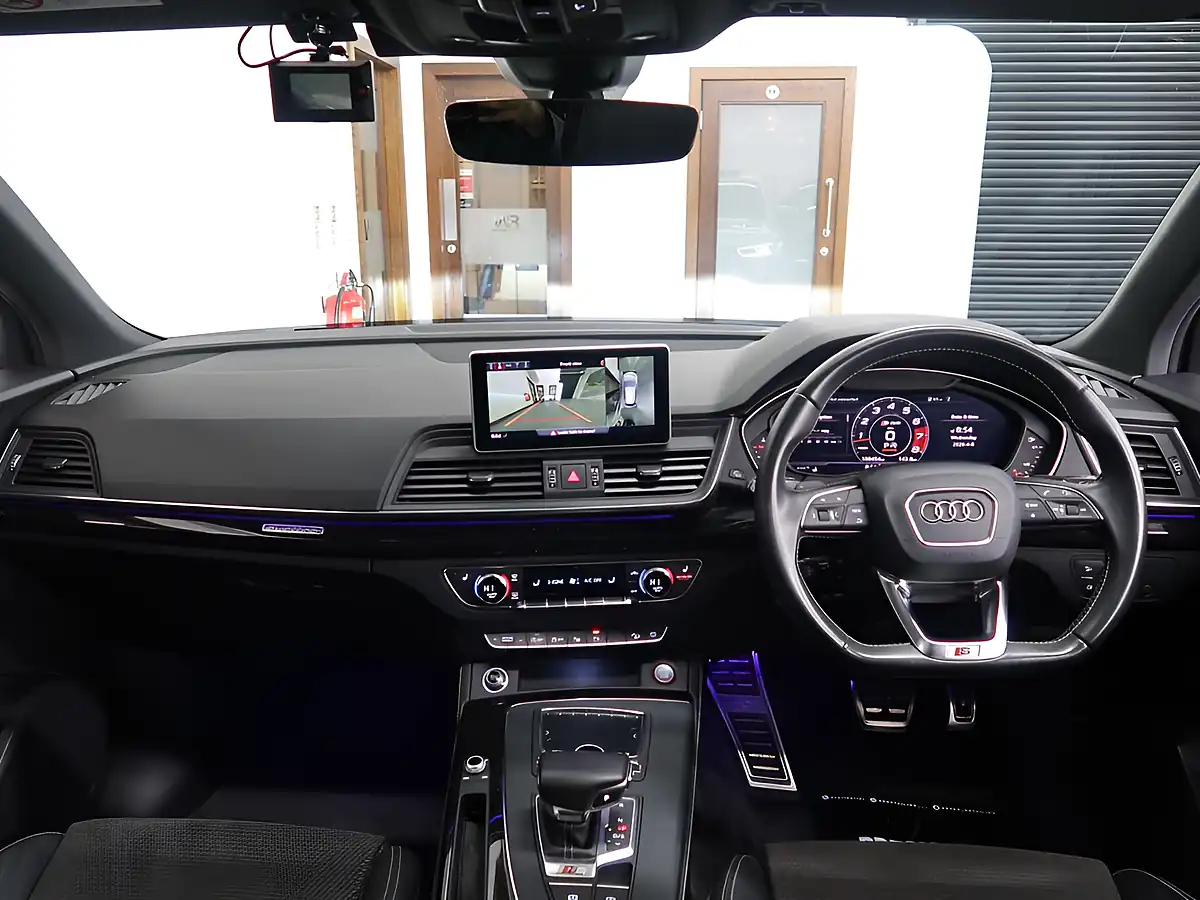 Used 2019 Audi SQ5 White - Interior and Exterior details 15