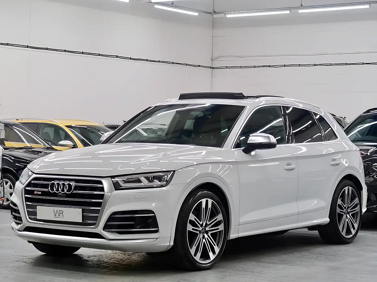 Used 2019 Audi SQ5 White - Interior and Exterior details 6