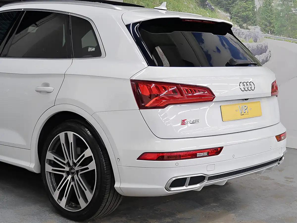 Used 2019 Audi SQ5 White - Interior and Exterior details 7