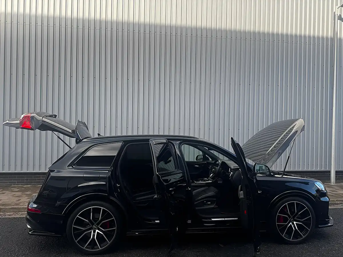 Used 2019 Audi SQ7 Vorsprung Black - Interior and Exterior details 11