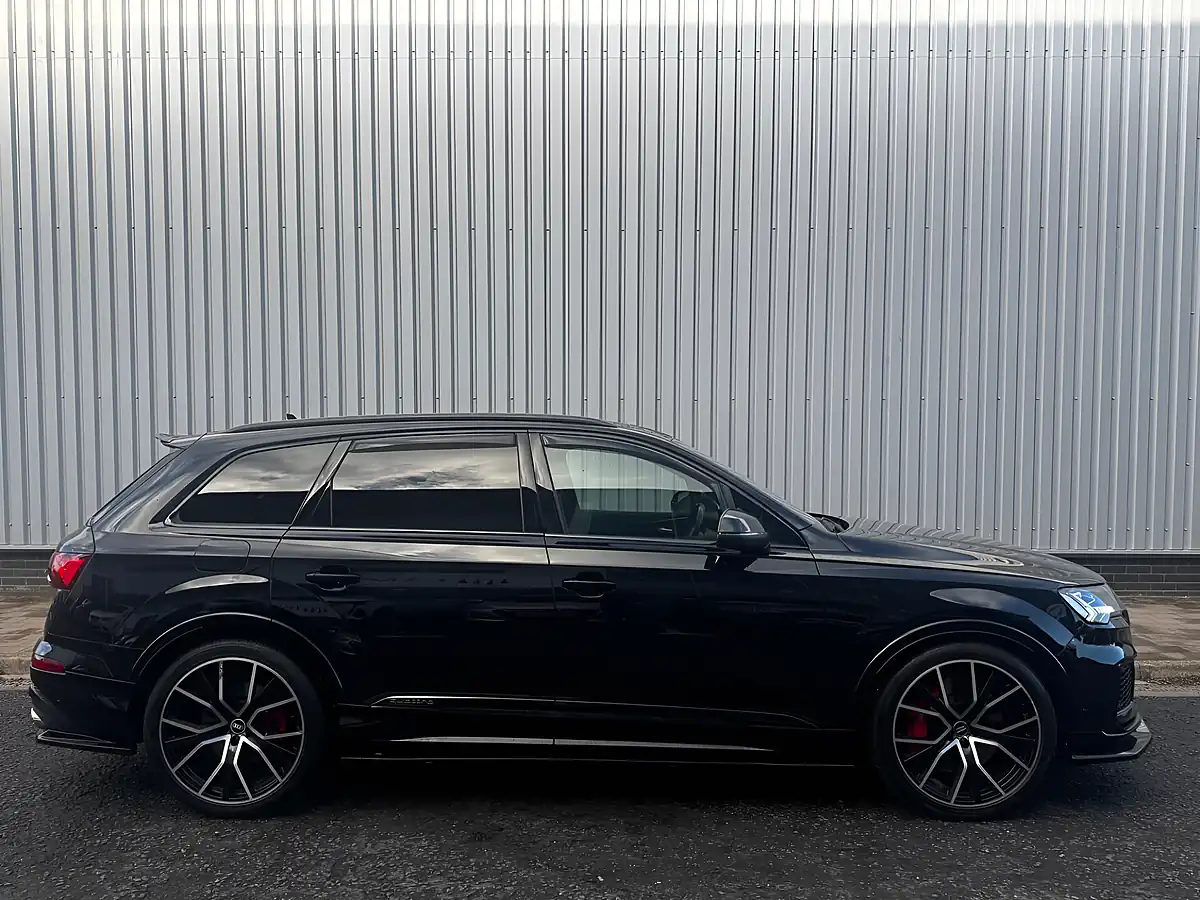 Used 2019 Audi SQ7 Vorsprung Black - Interior and Exterior details 4