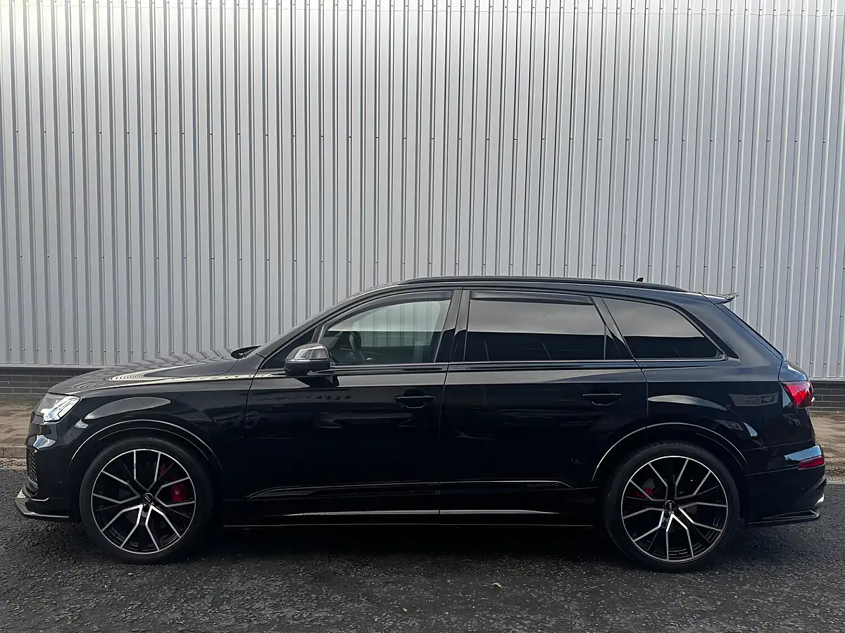 Used 2019 Audi SQ7 Vorsprung Black - Interior and Exterior details 5