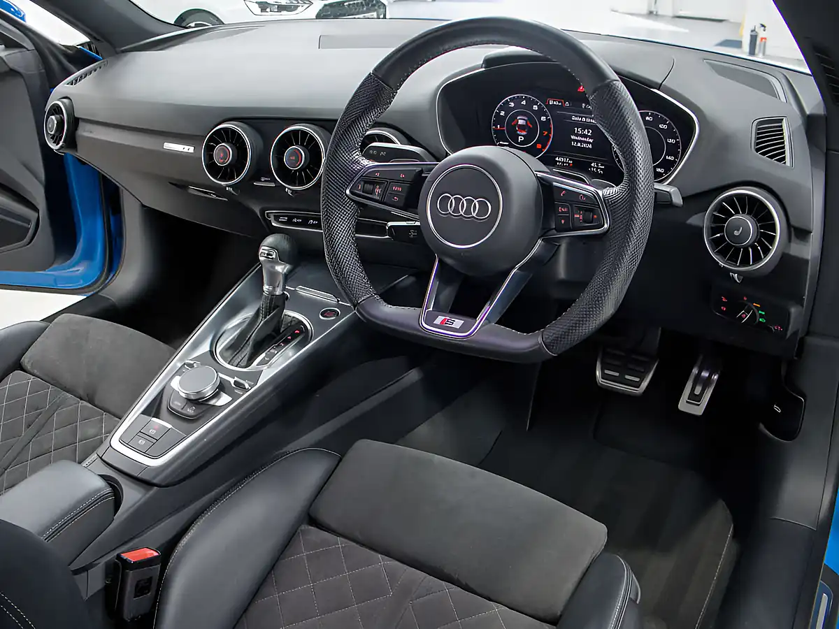 Used 2019 Audi Tt S Line Blue - Interior and Exterior details 10