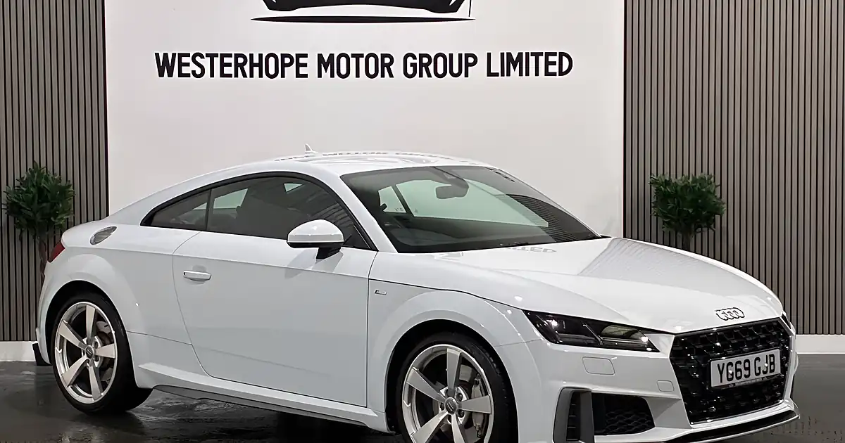 Used 2019 Audi Tt S Line White - Front View