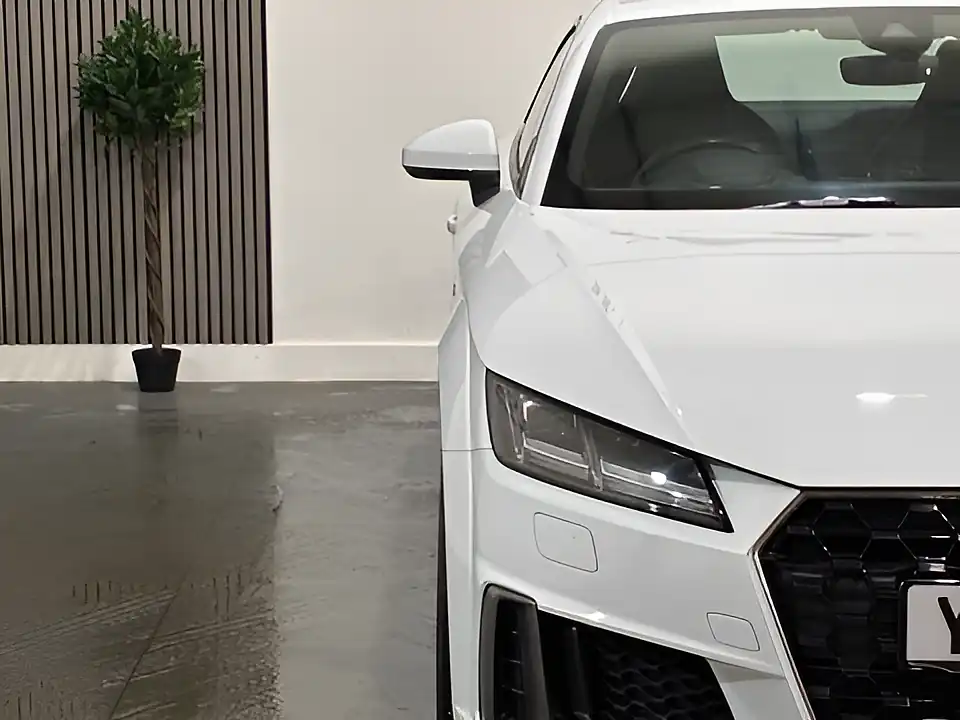 Used 2019 Audi Tt S Line White - Interior and Exterior details 8