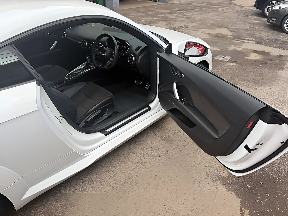 Used 2019 Audi Tt Sport White - Interior and Exterior details 13