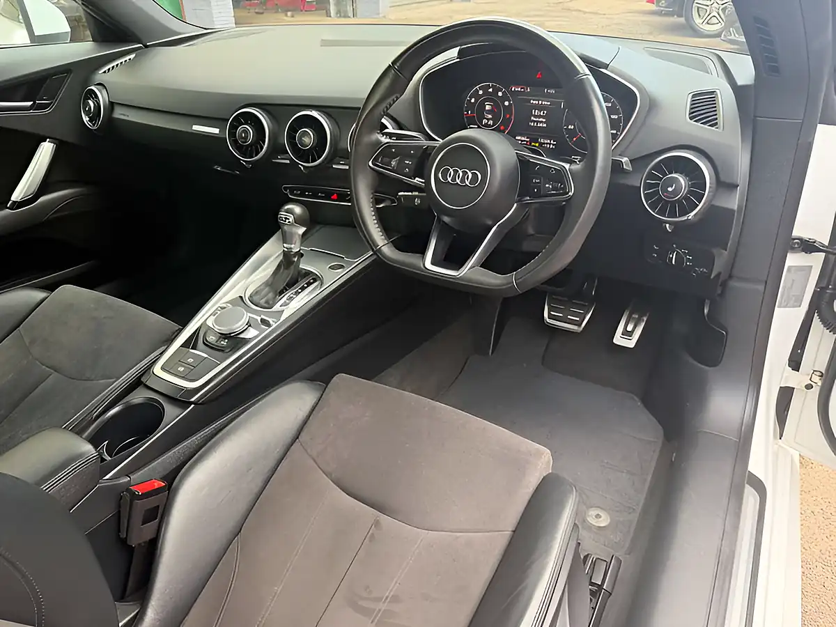 Used 2019 Audi Tt Sport White - Interior and Exterior details 15