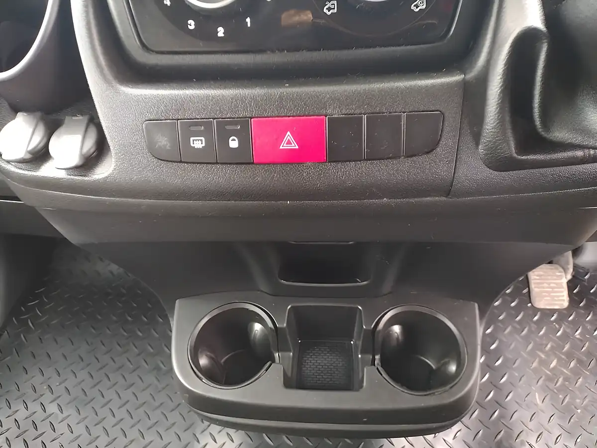 Used 2019 Auto-Trail Tribute 736 Grey - Interior and Exterior details 16