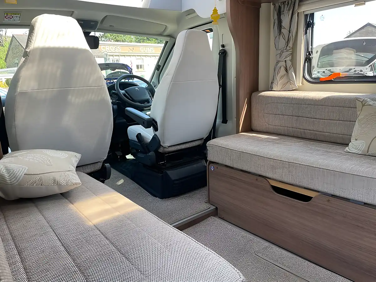 Used 2019 Bailey Advance 76-2 White/Red - Interior and Exterior details 11