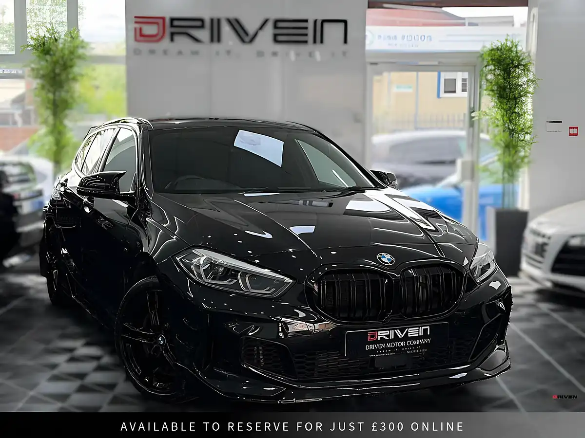 Used 2019 BMW 1 Series M Sport Black - Front View
