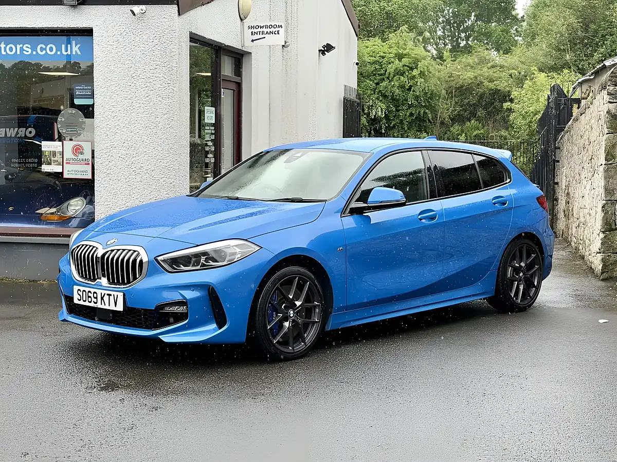 Used 2019 BMW 1 Series M Sport Blue - Interior and Exterior details 10