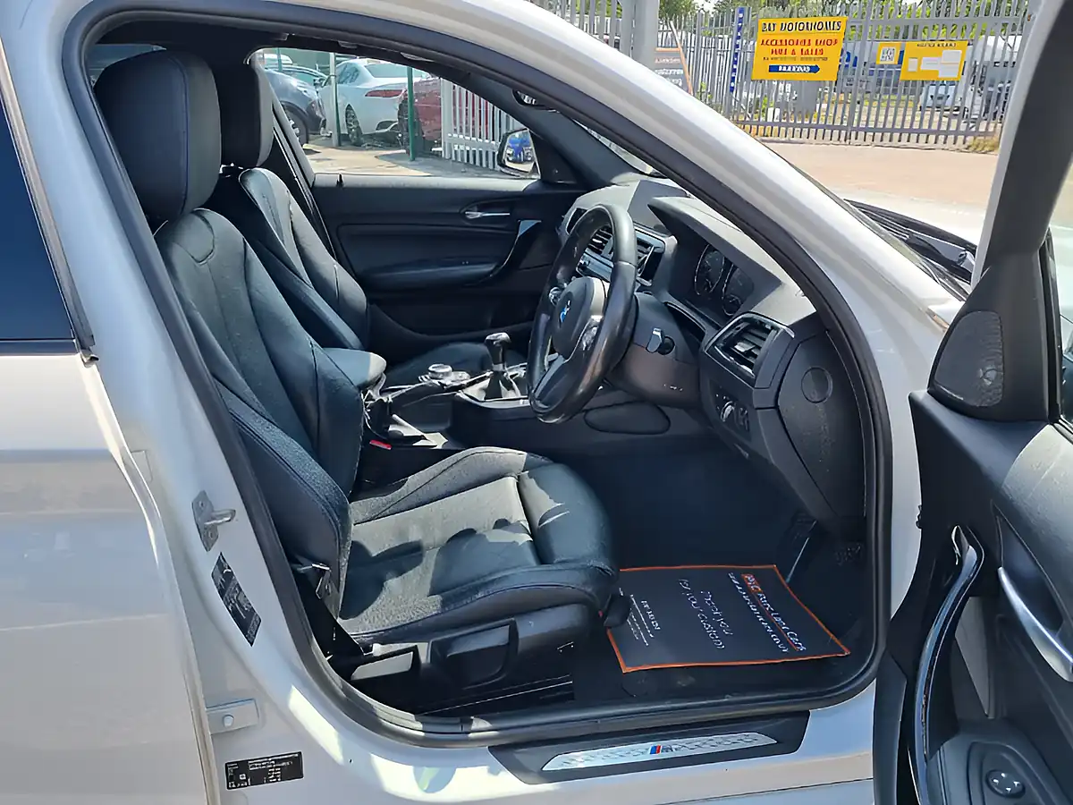 Used 2019 BMW 1 Series M Sport Shadow Edition Alpine White - Interior and Exterior details 10