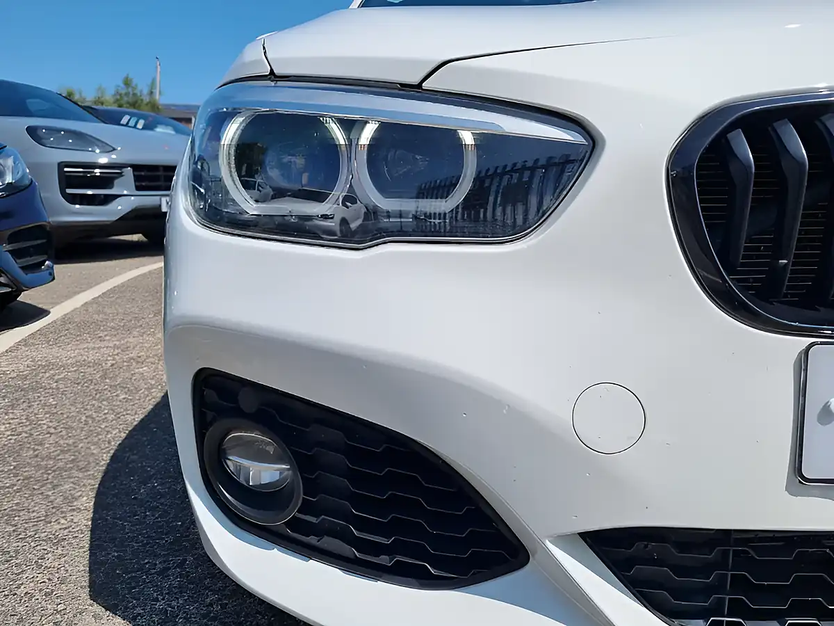 Used 2019 BMW 1 Series M Sport Shadow Edition Alpine White - Interior and Exterior details 4