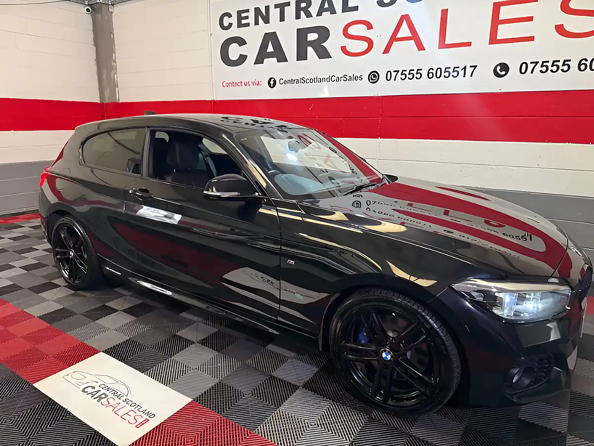 Used 2019 BMW 1 Series M Sport Shadow Edition Black - Front View