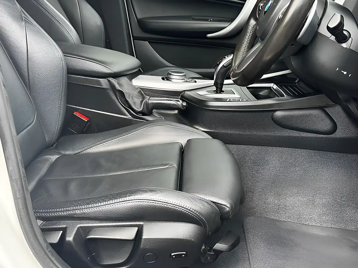 Used 2019 BMW 1 Series M Sport Shadow Edition White - Interior and Exterior details 14