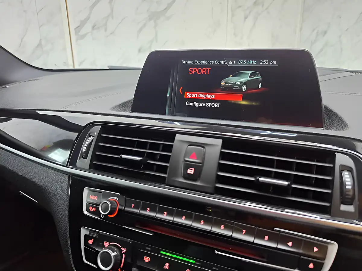 Used 2019 BMW 1 Series M Sport Shadow Edition White - Interior and Exterior details 13