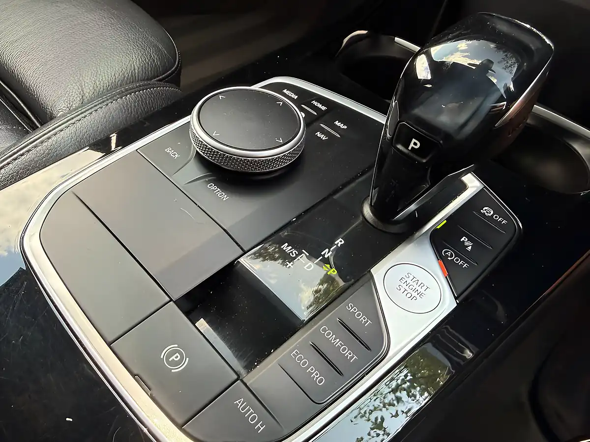 Used 2019 BMW 1 Series M135i Black - Interior and Exterior details 16