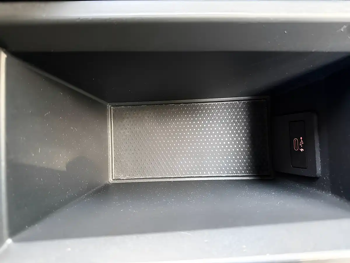 Used 2019 BMW 1 Series M135i Grey - Interior and Exterior details 17