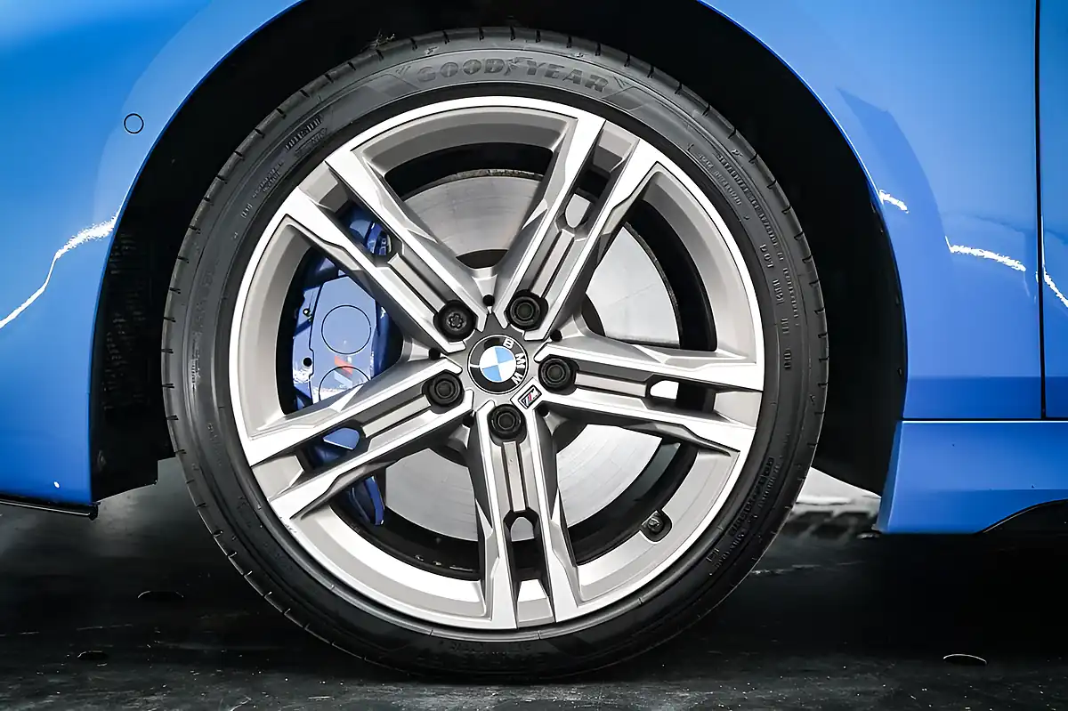 Used 2019 BMW 1 Series M135i Misano Blue - Interior and Exterior details 19