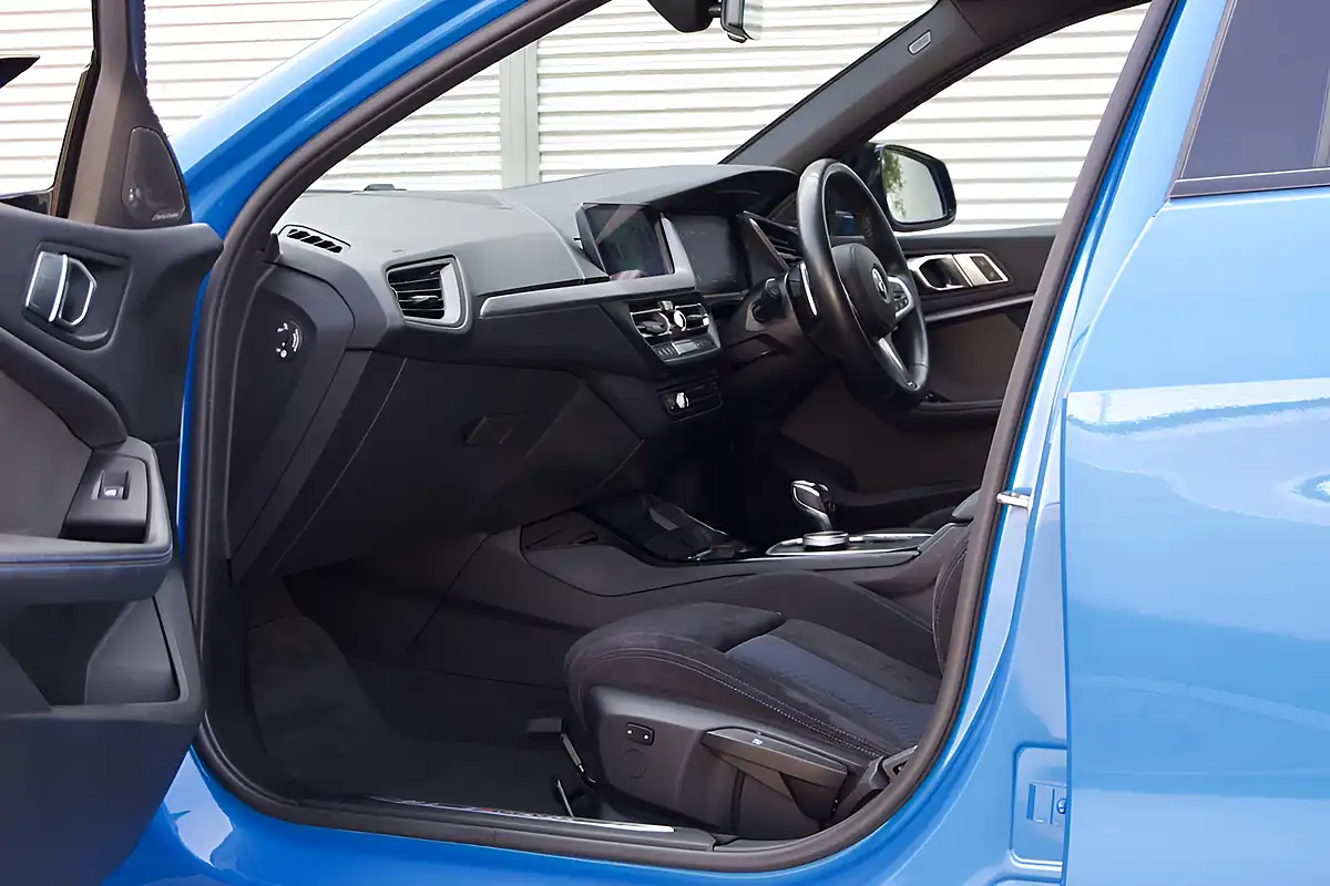 Used 2019 BMW 1 Series Plus Pack Misano Blue - Interior and Exterior details 11