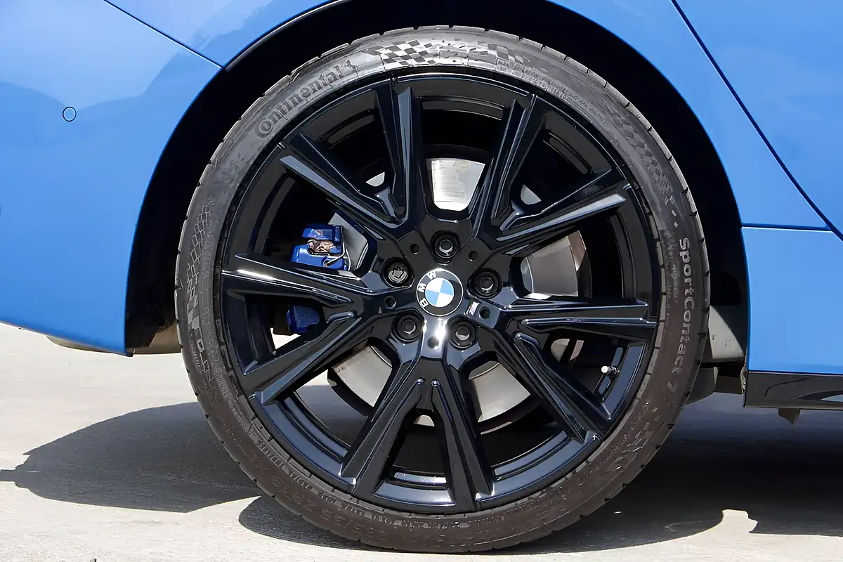 Used 2019 BMW 1 Series Plus Pack Misano Blue - Interior and Exterior details 17