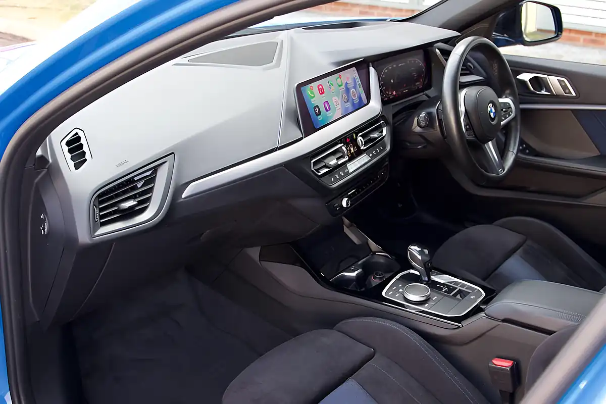 Used 2019 BMW 1 Series Plus Pack Misano Blue - Interior and Exterior details 6