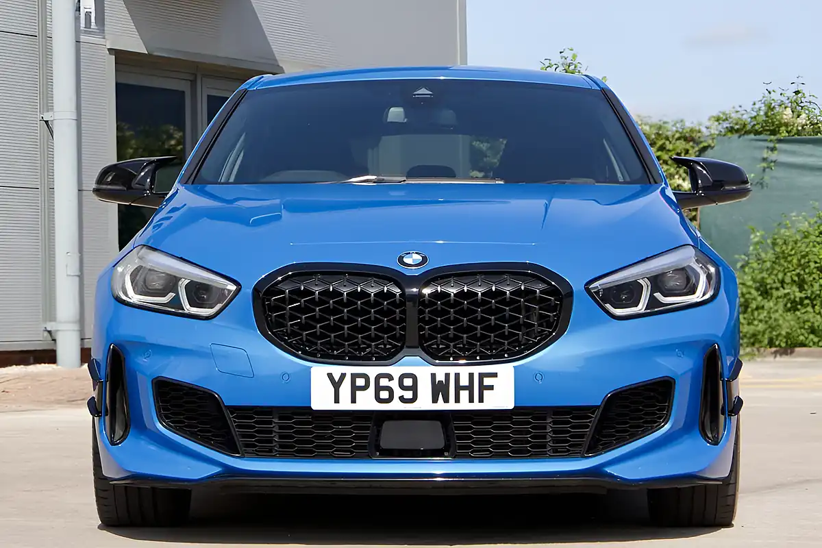 Used 2019 BMW 1 Series Plus Pack Misano Blue - Interior and Exterior details 9