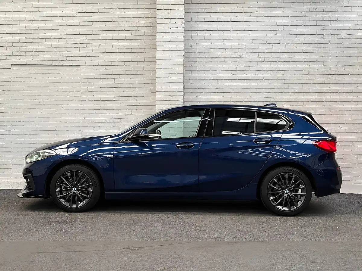 Used 2019 BMW 1 Series Se Blue - Interior and Exterior details 10