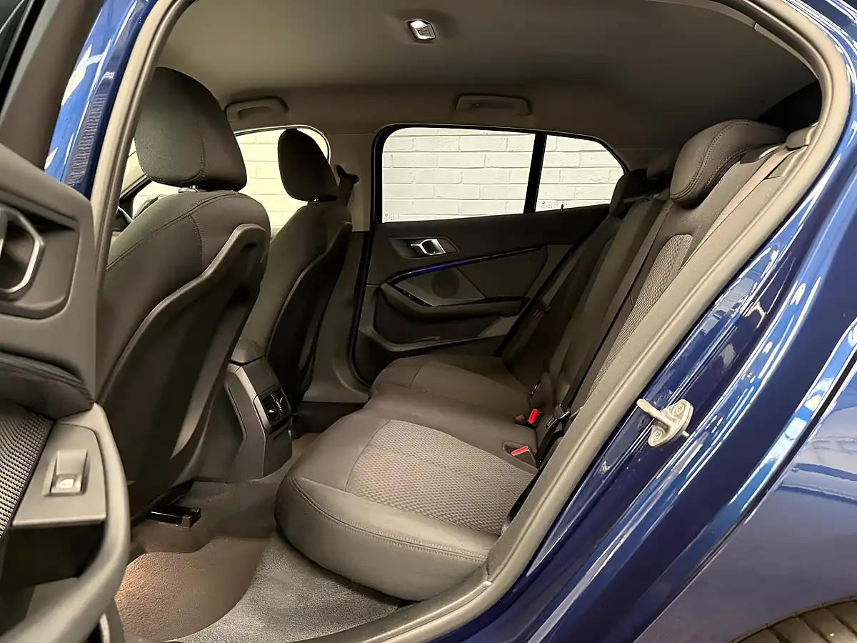 Used 2019 BMW 1 Series Se Blue - Interior and Exterior details 16