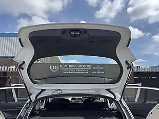 Used 2019 BMW 1 Series Se White - Interior and Exterior details 15