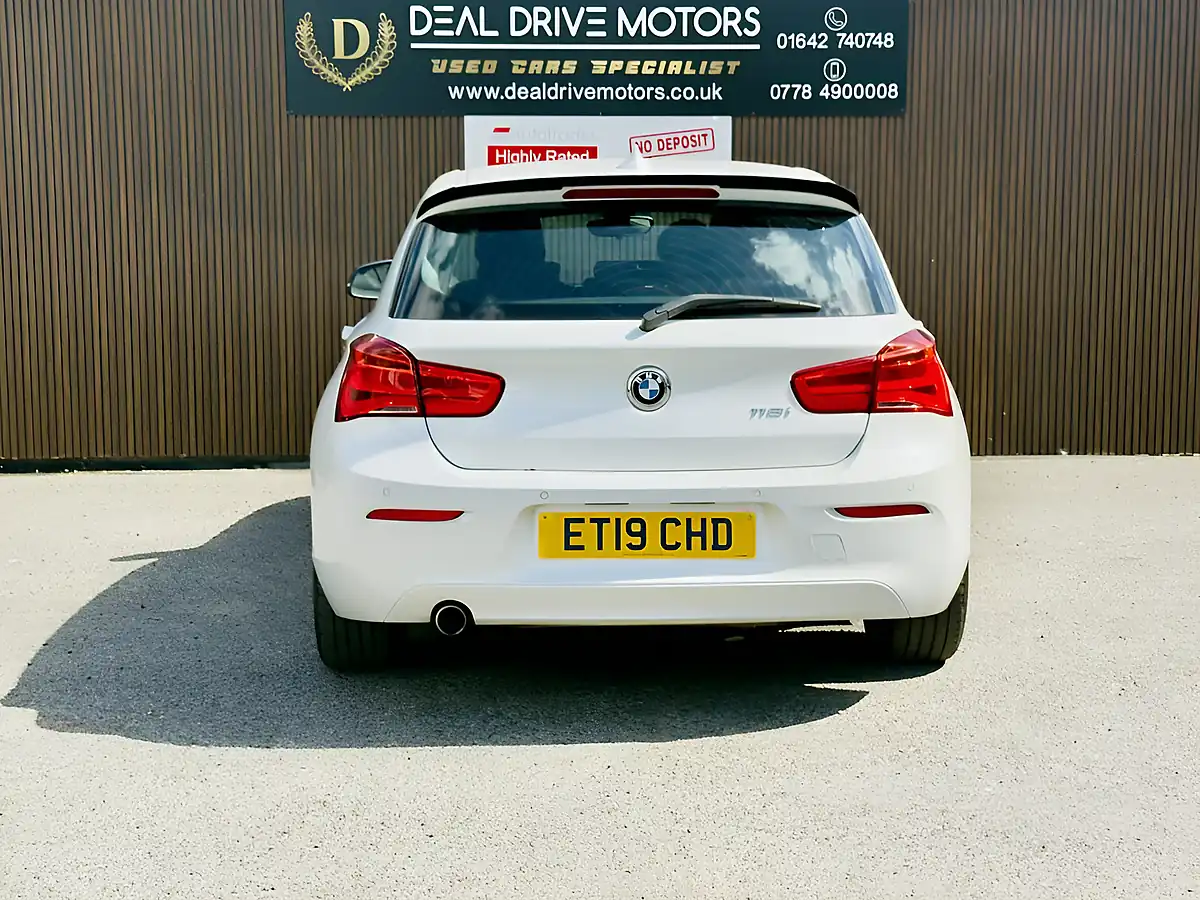 Used 2019 BMW 1 Series Se White - Interior and Exterior details 6