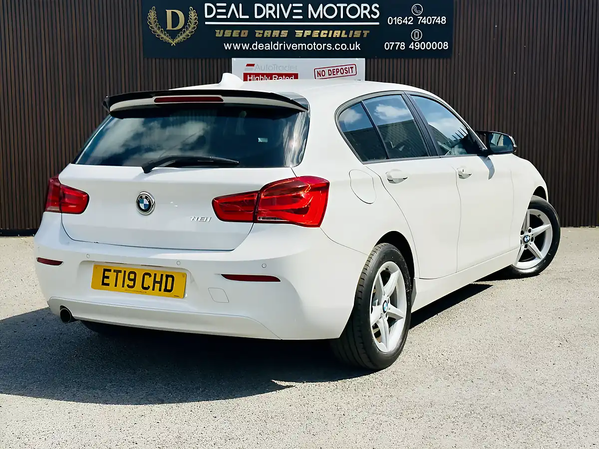 Used 2019 BMW 1 Series Se White - Interior and Exterior details 7