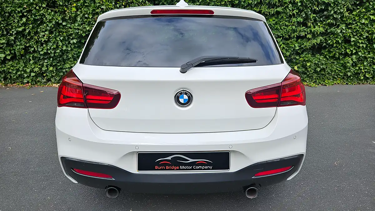 Used 2019 BMW 1 Series Shadow Edition Alpine White - Interior and Exterior details 4