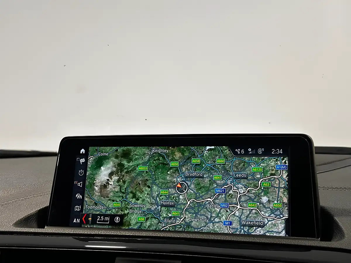Used 2019 BMW 1 Series Shadow Edition Black Sapphire - Interior and Exterior details 18