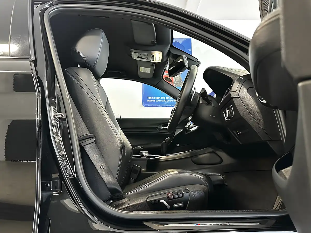 Used 2019 BMW 1 Series Shadow Edition Black Sapphire - Interior and Exterior details 3