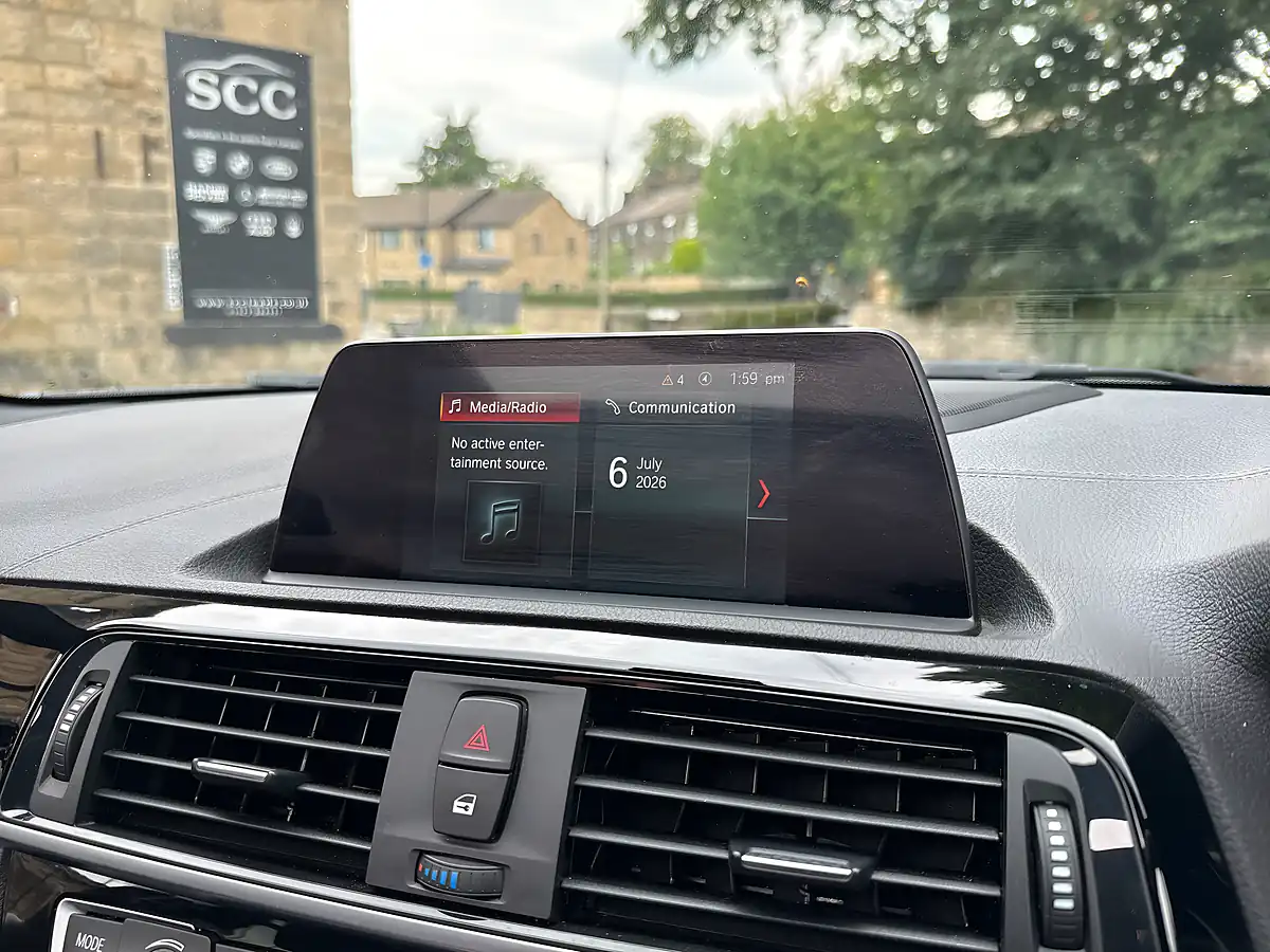 Used 2019 BMW 1 Series Shadow Edition Mineral Grey - Interior and Exterior details 15