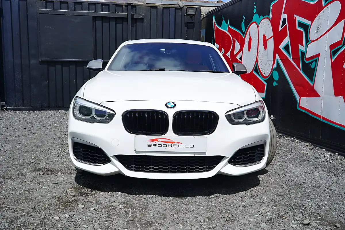 Used 2019 BMW 1 Series Shadow Edition White - Interior and Exterior details 4