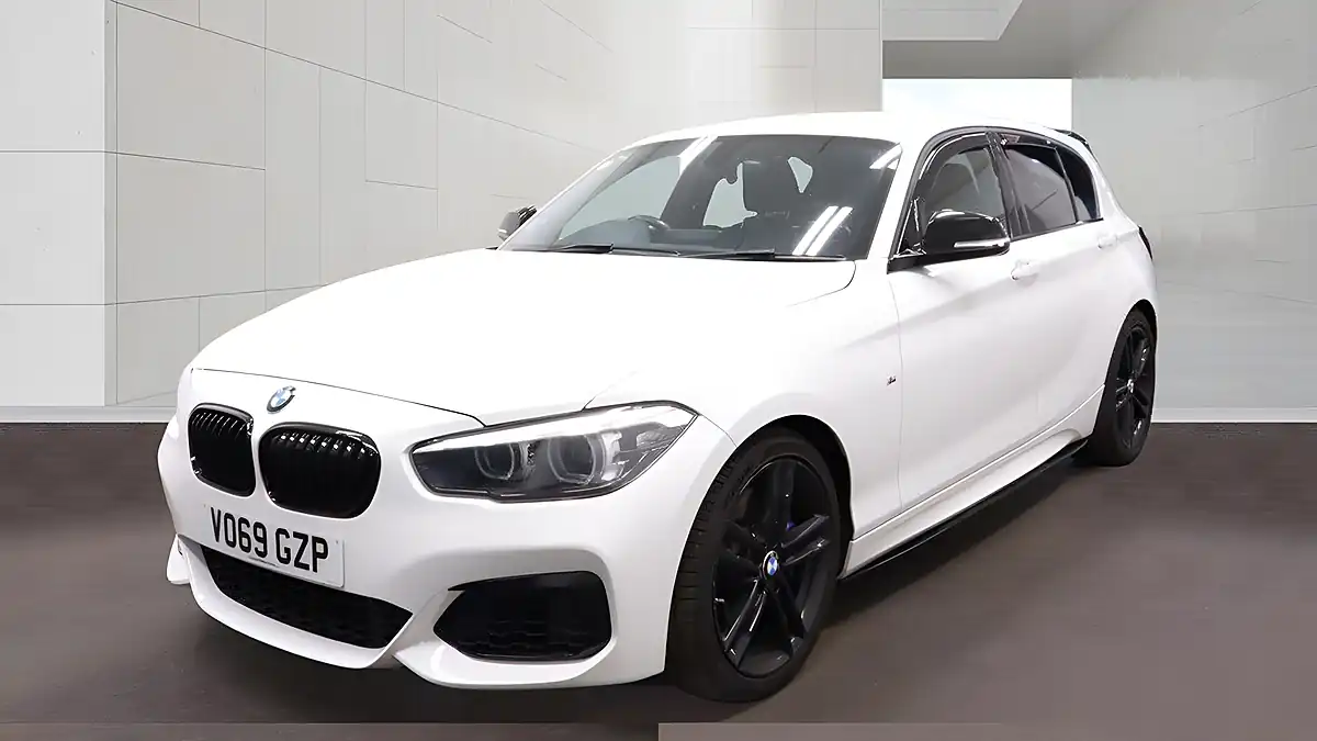 Used 2019 BMW 1 Series Shadow Edition White - Interior and Exterior details 3