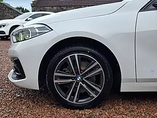 Used 2019 BMW 1 Series Sport Alpine White - Interior and Exterior details 15