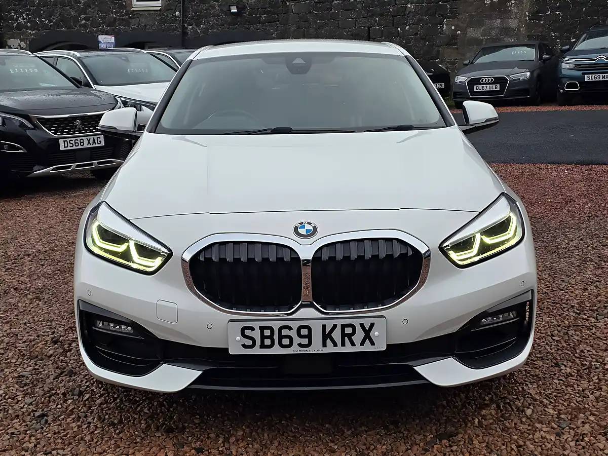 Used 2019 BMW 1 Series Sport Alpine White - Interior and Exterior details 3