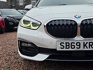 Used 2019 BMW 1 Series Sport Alpine White - Interior and Exterior details 4